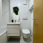 Cozy, Well Located Room