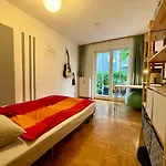 Cozy, Well Located Room