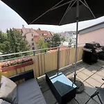 City-Apartment With Private Rooftop Terrace