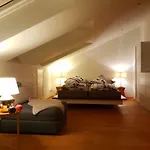 Cozy Rooftop Apartment Next To The English Garden, 60Qm