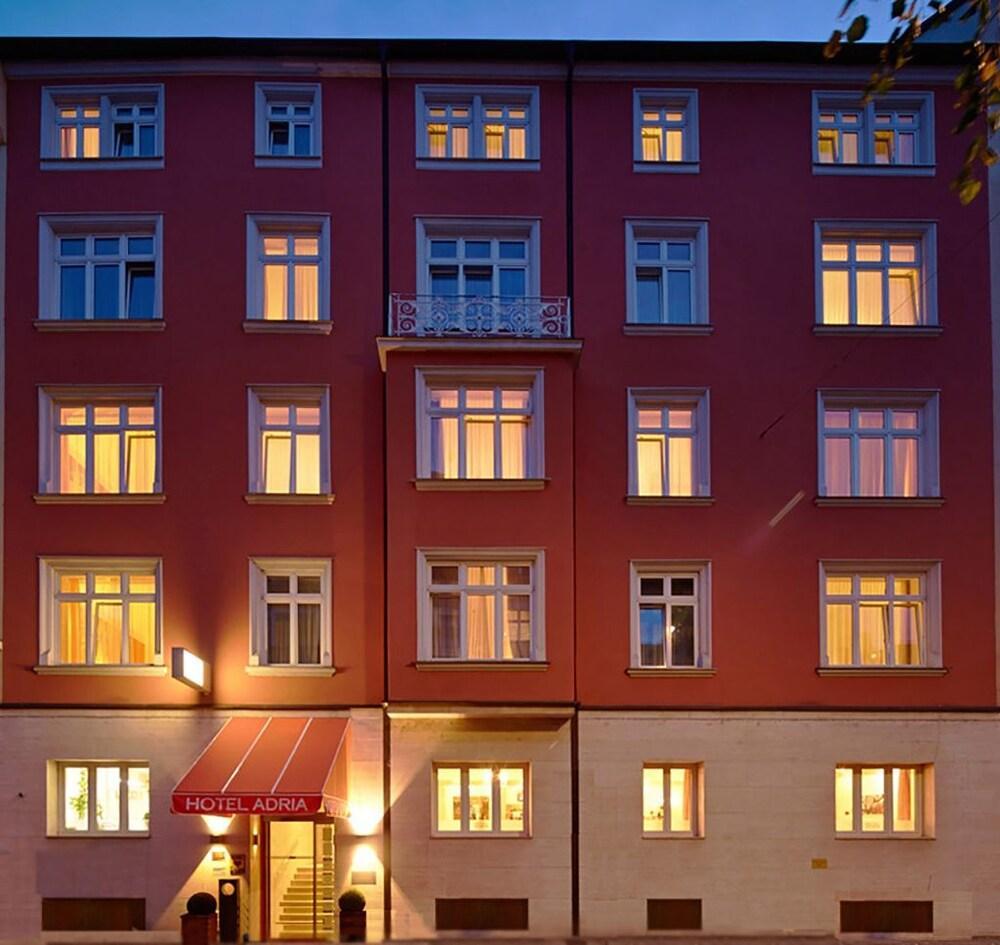 Hotel Adria 3*