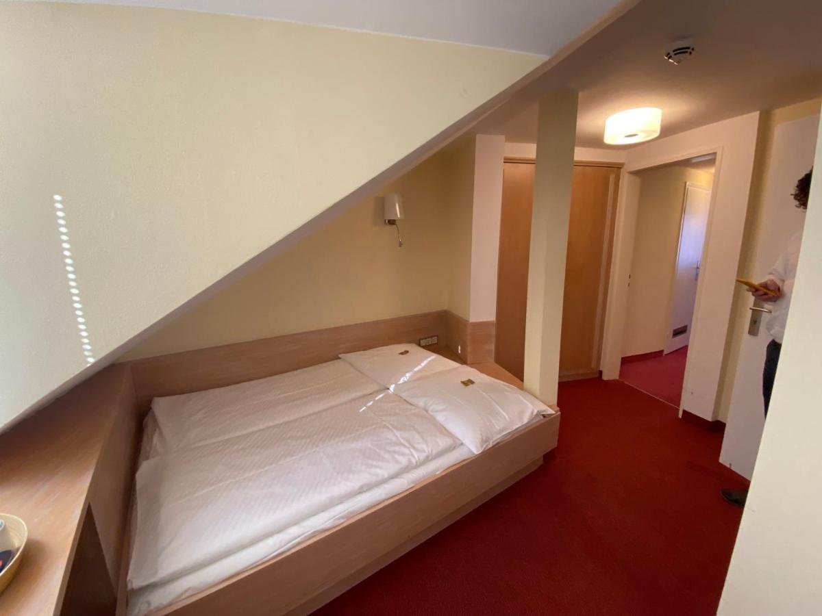 Adria Hotel 3*