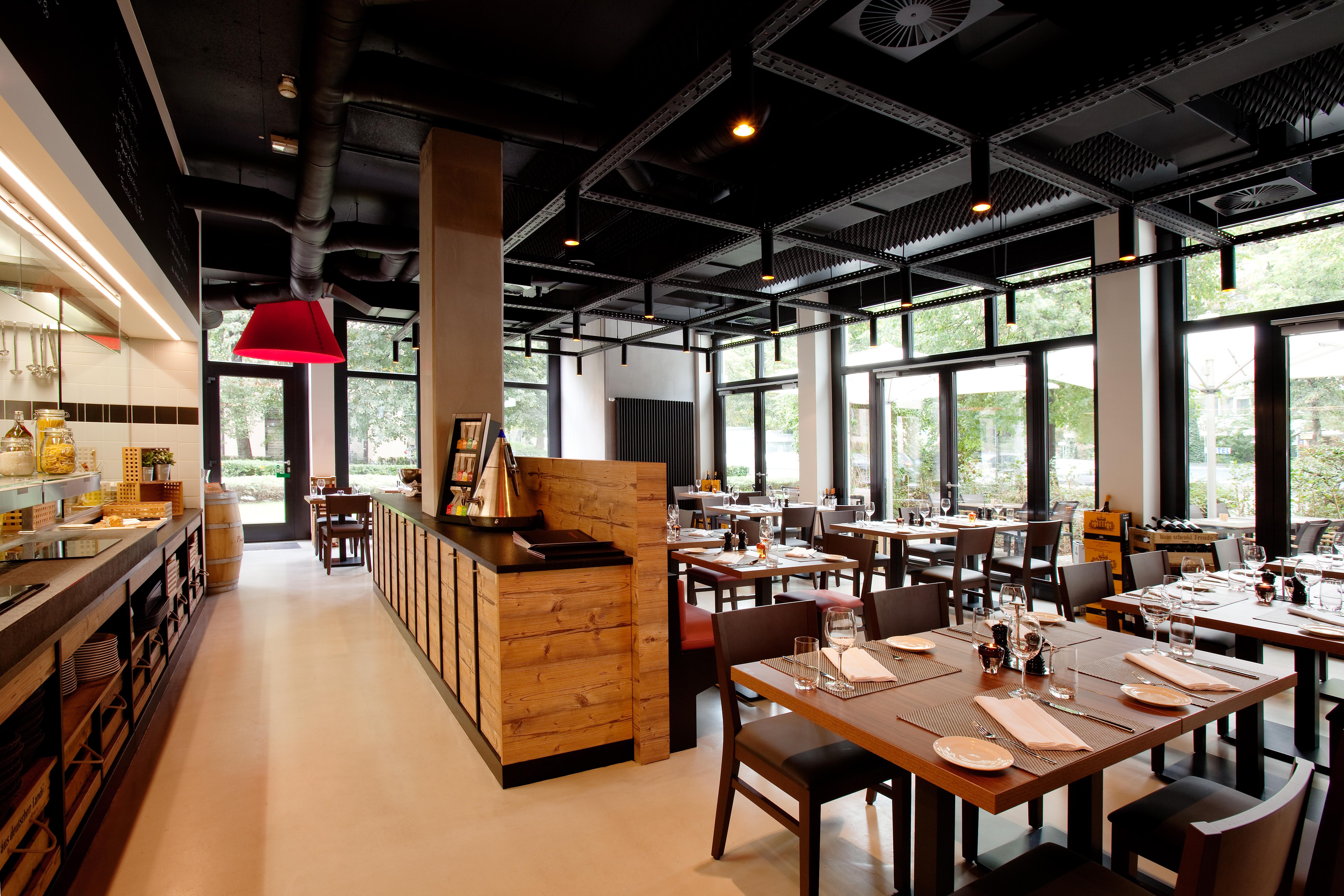 Hotel Vienna House Easy By Wyndham 4*
