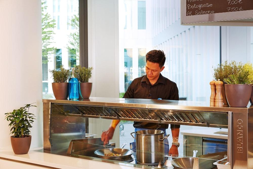 Hotel H2 Messe 3*