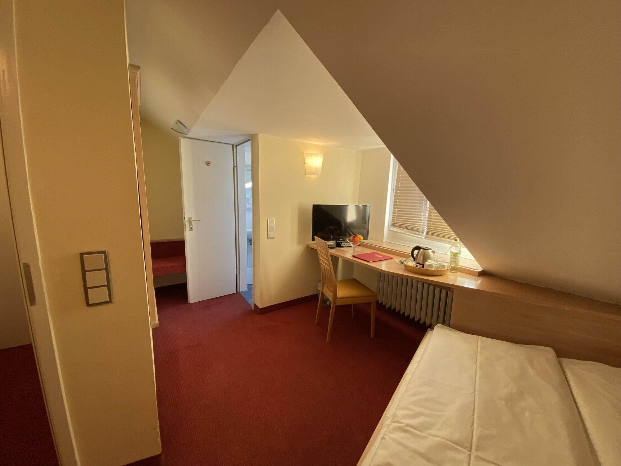 Adria Hotel