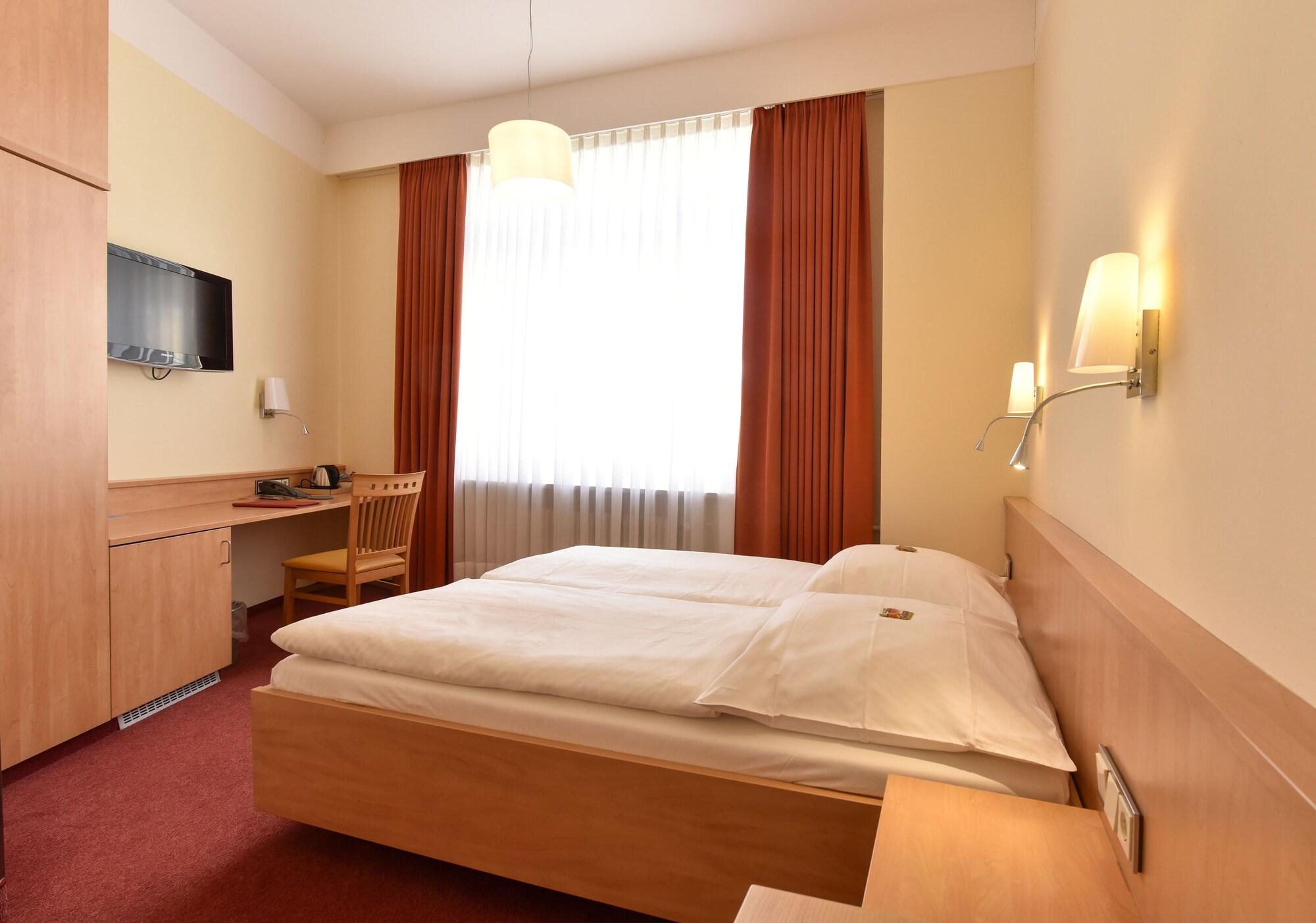 Hotel Adria Munich