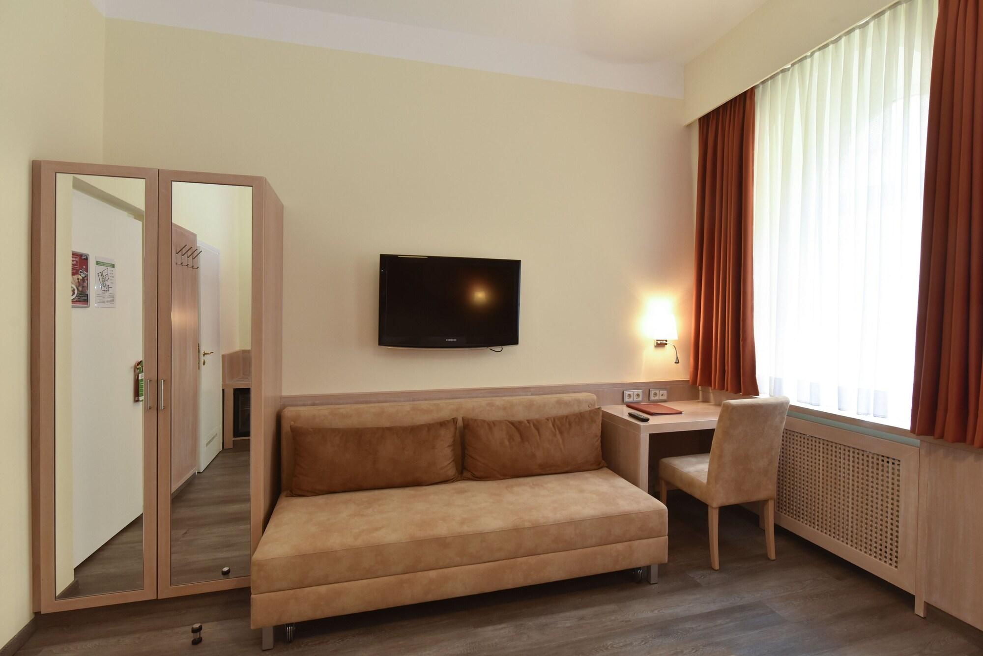 Adria 3* Munich