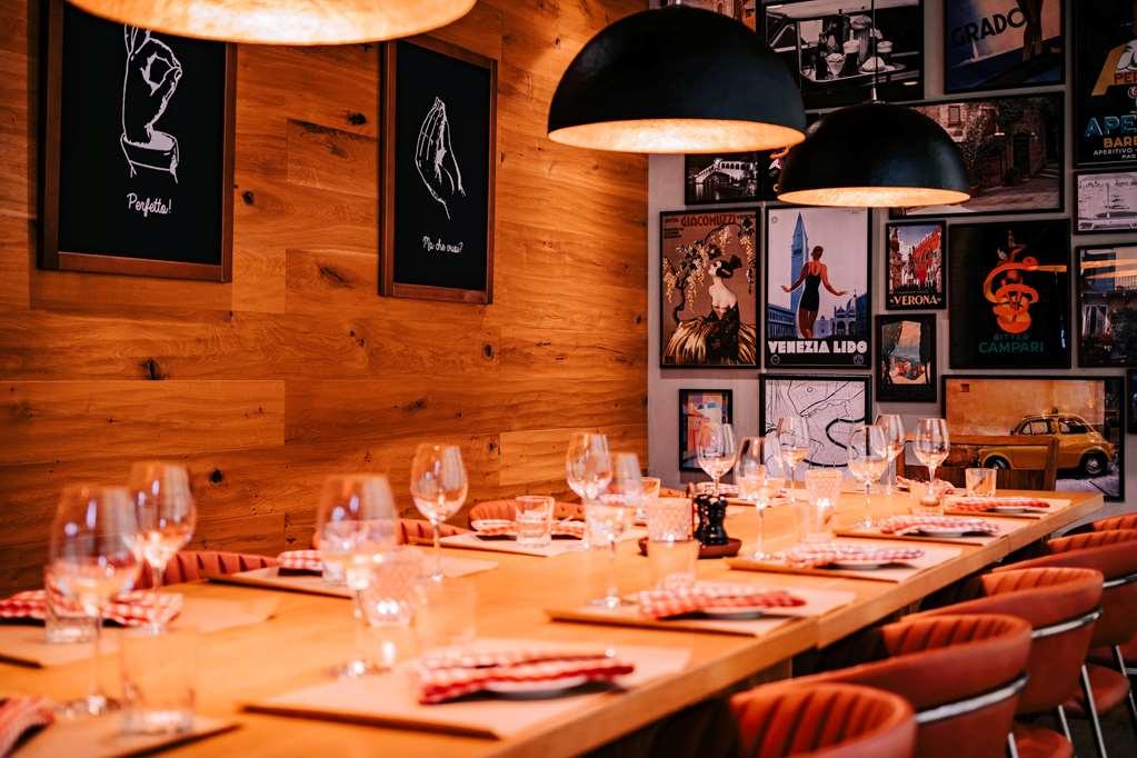 Vienna House Easy By Wyndham 4*