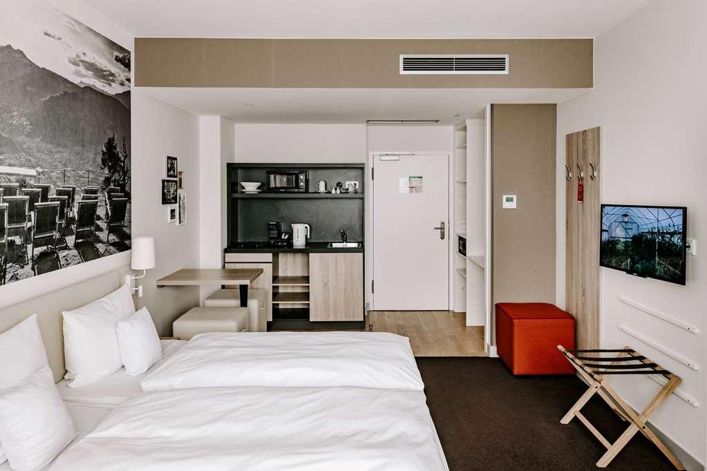 Vienna House Easy By Wyndham 4*
