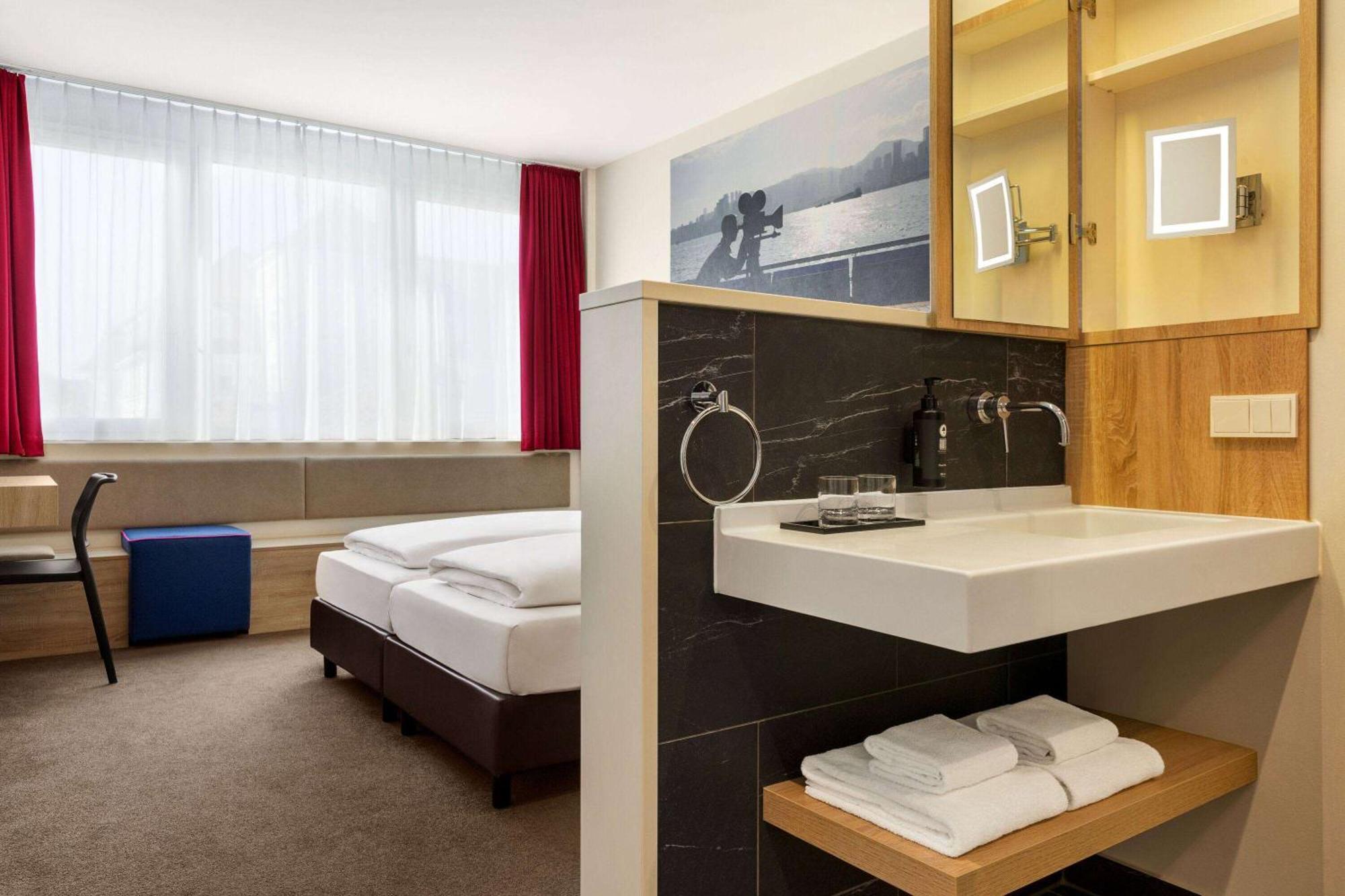Vienna House Easy By Wyndham Hotel Munich