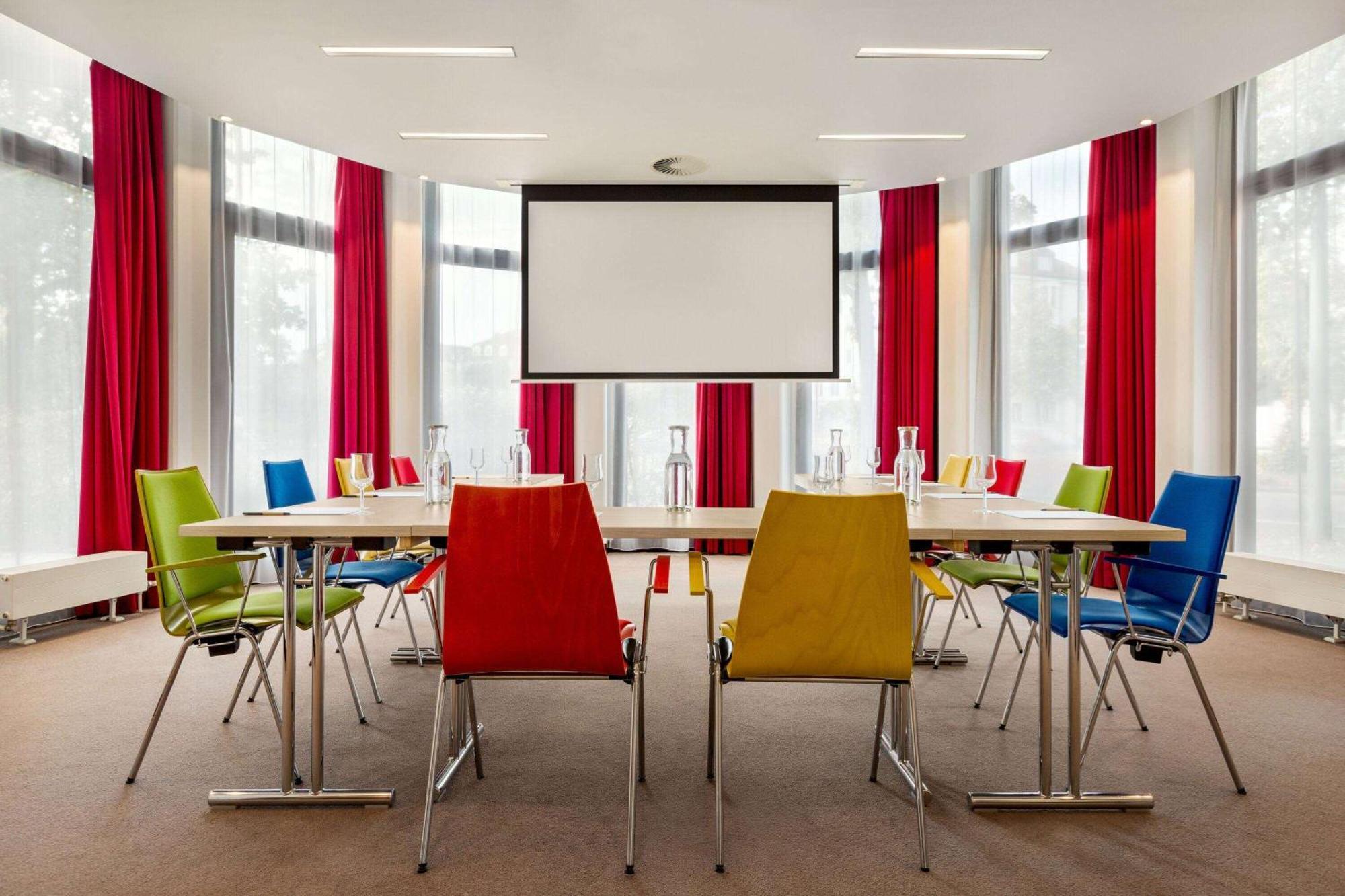 Hotel Vienna House Easy By Wyndham 4*