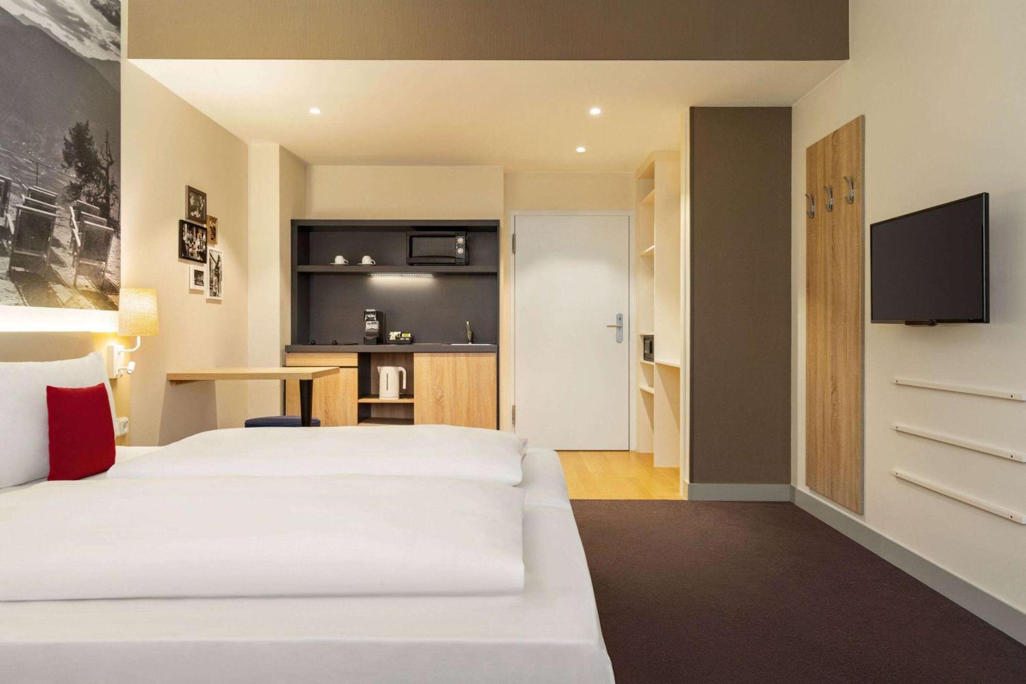 Hotel Vienna House Easy By Wyndham 4*