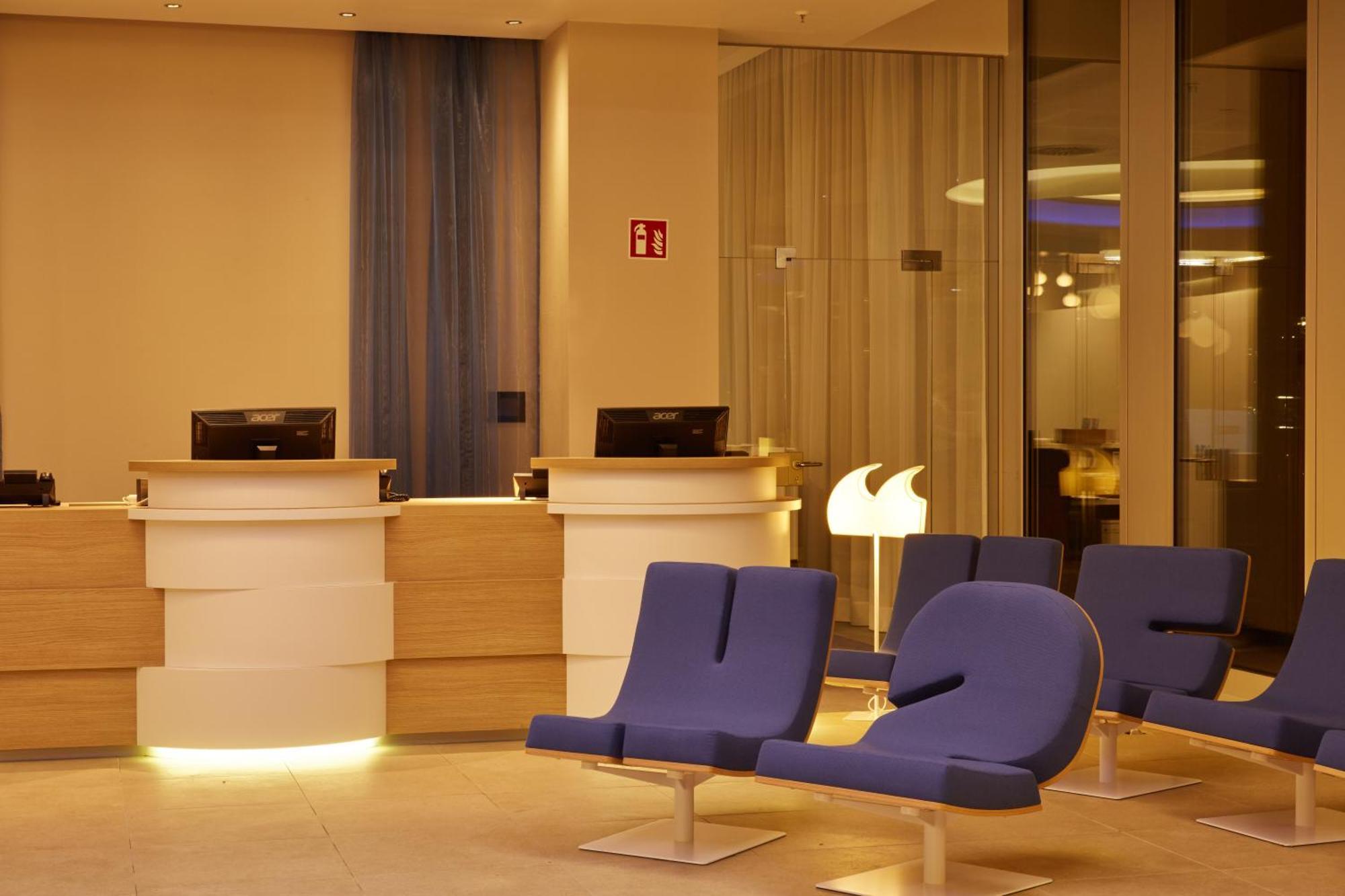 H2 Messe Hotel 3*