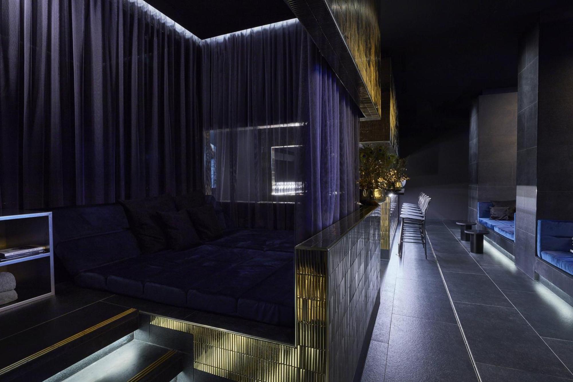 Hotel Roomers Munich, Autograph Collection
