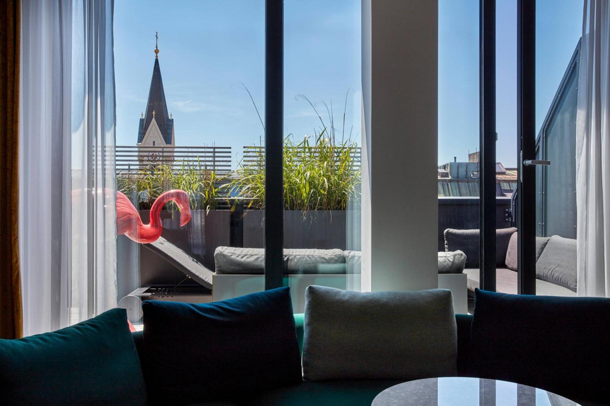 Roomers Munich, Autograph Collection Munich