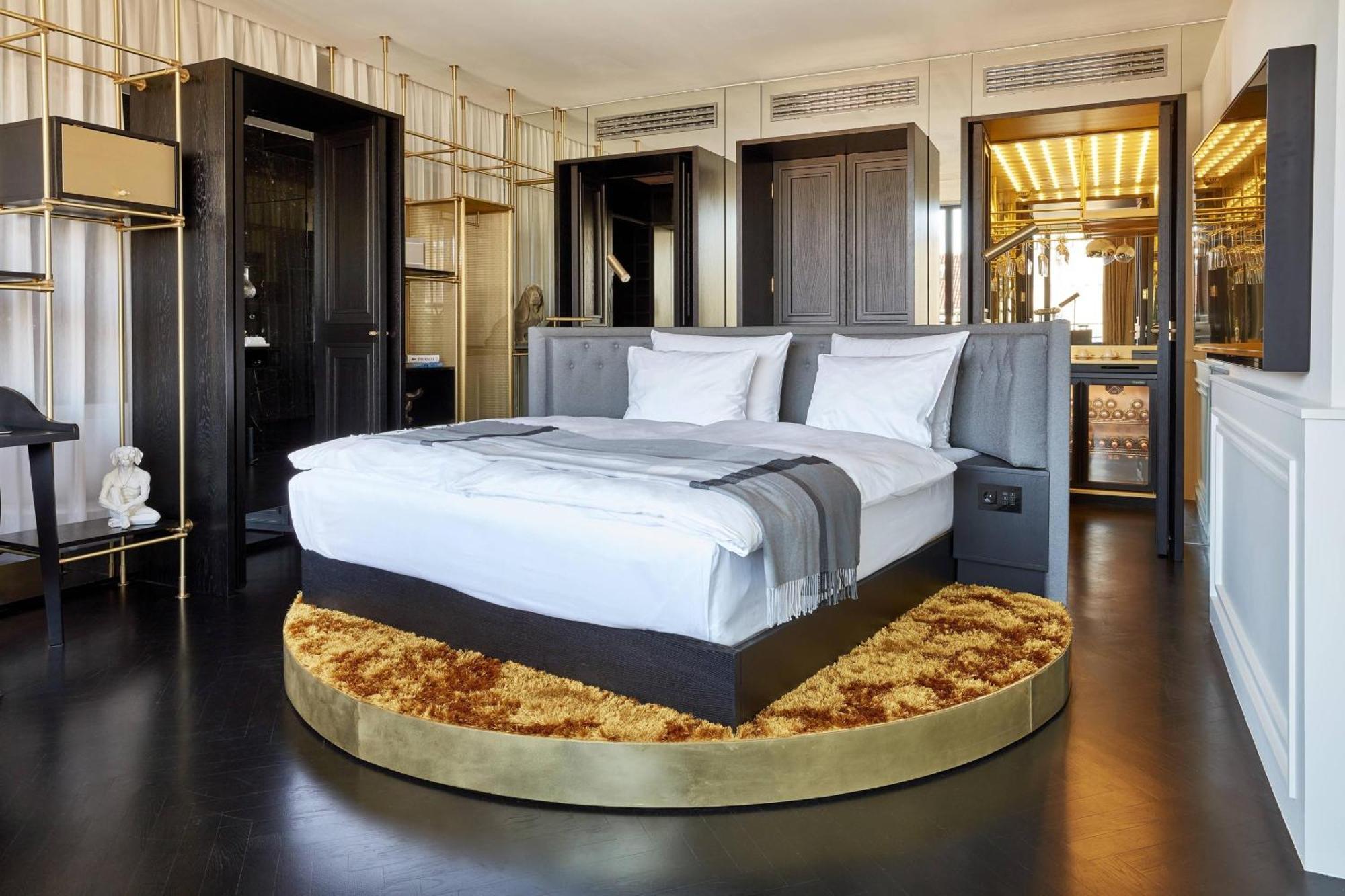Roomers Munich, Autograph Collection Hotel