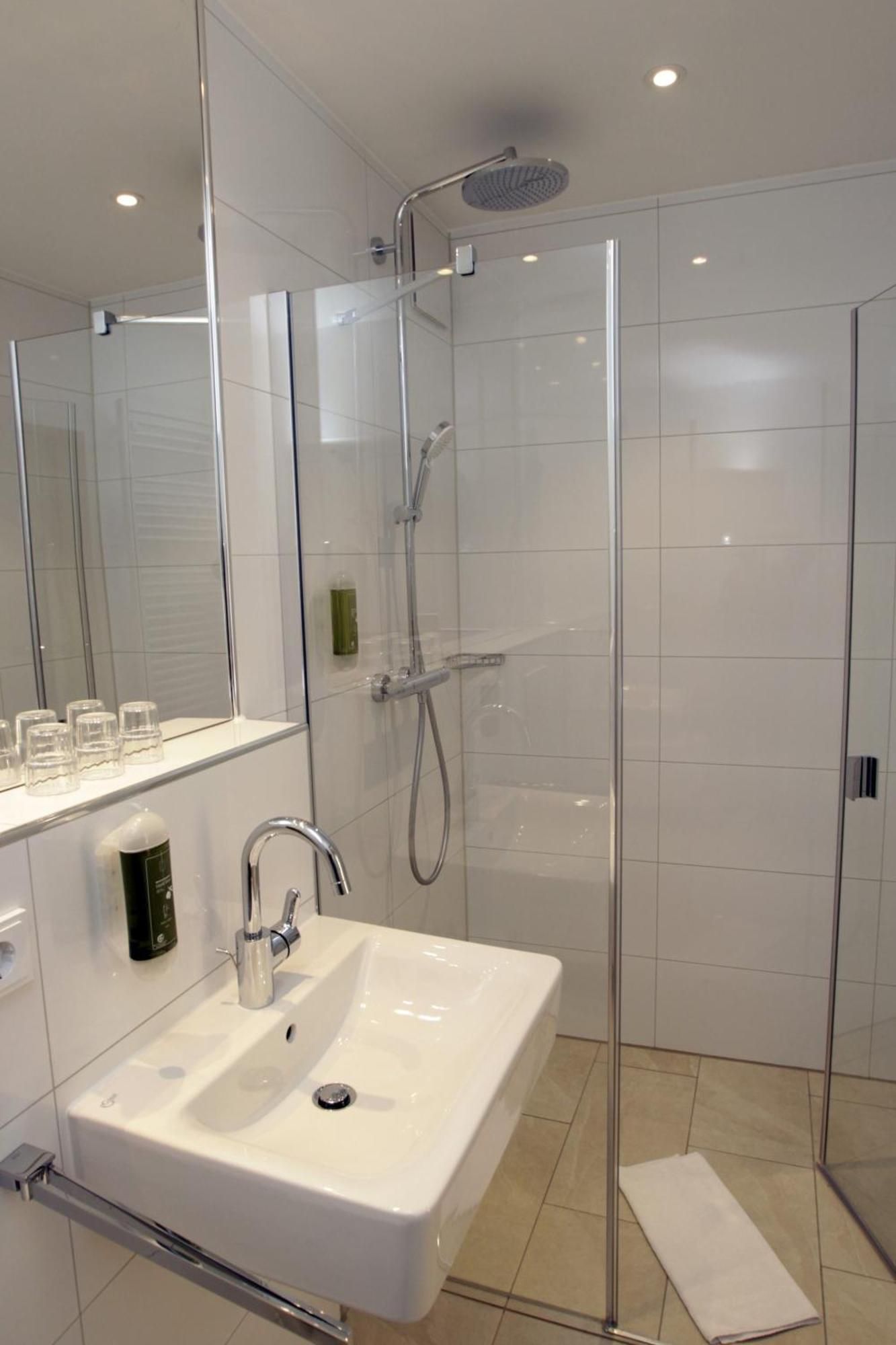 Adria Hotel 3*
