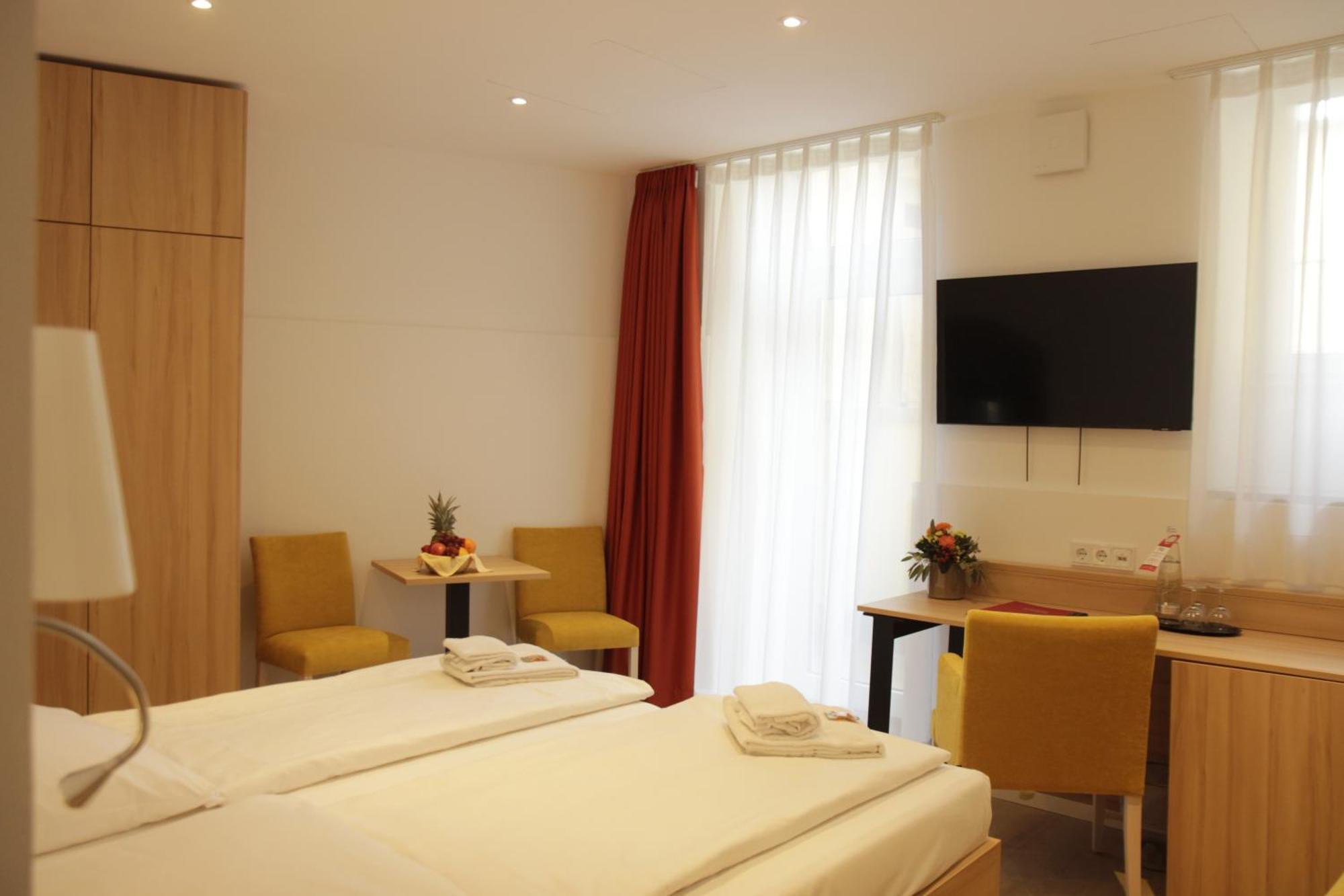 Adria Hotel 3*