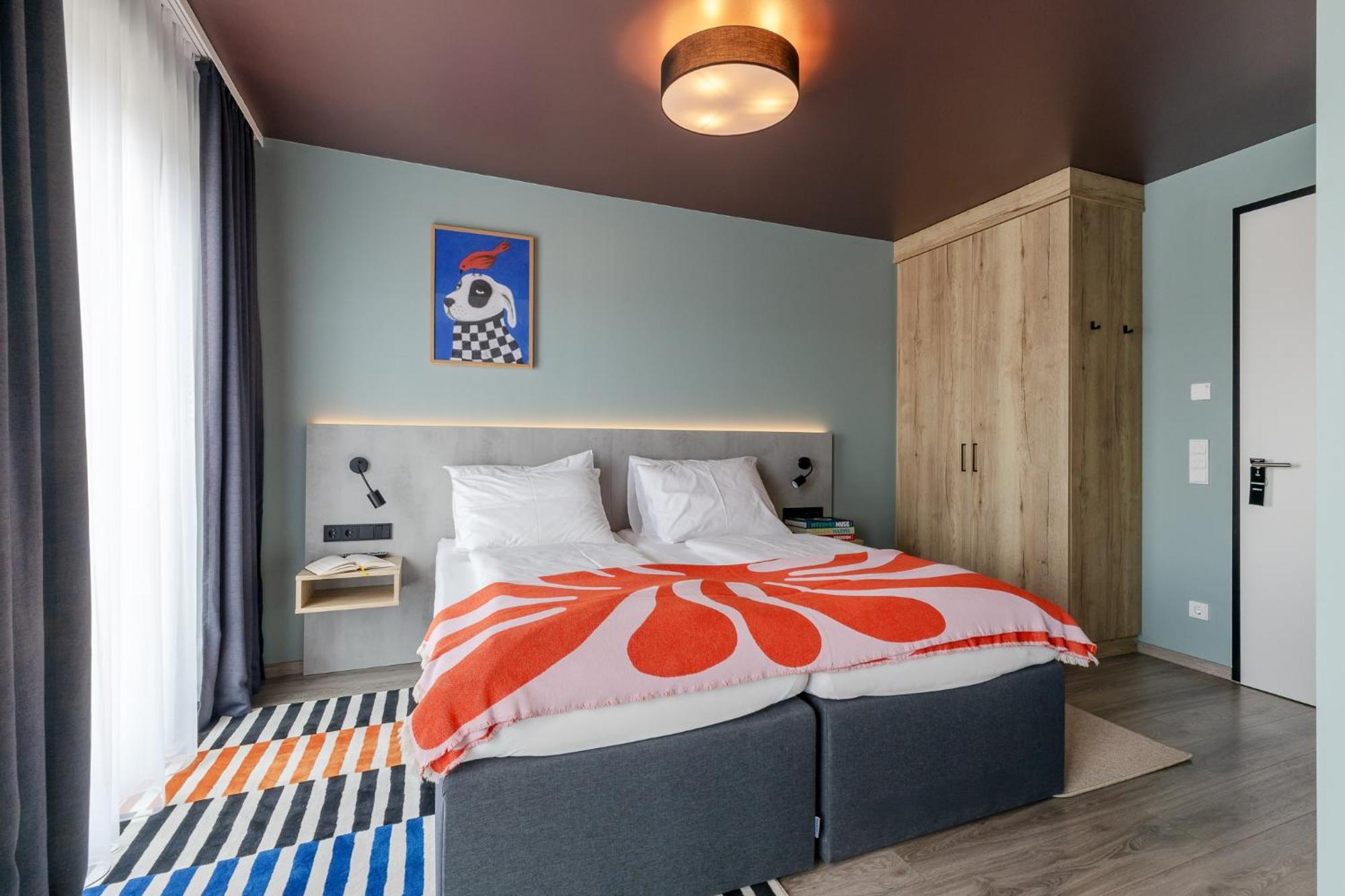 Kalm - East Aparthotel Munique
