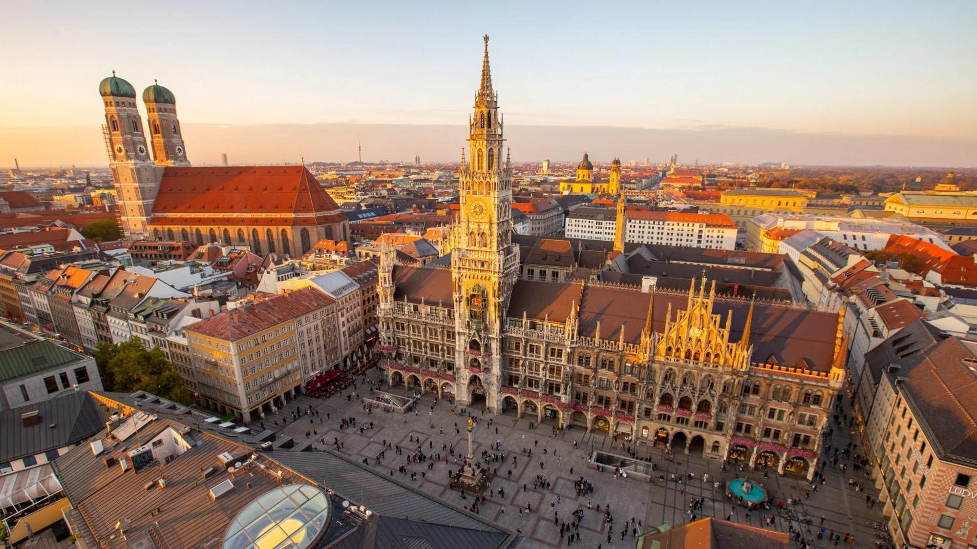 Apartment Large Cozy With Balcony And Kitchen At Pasing Munich