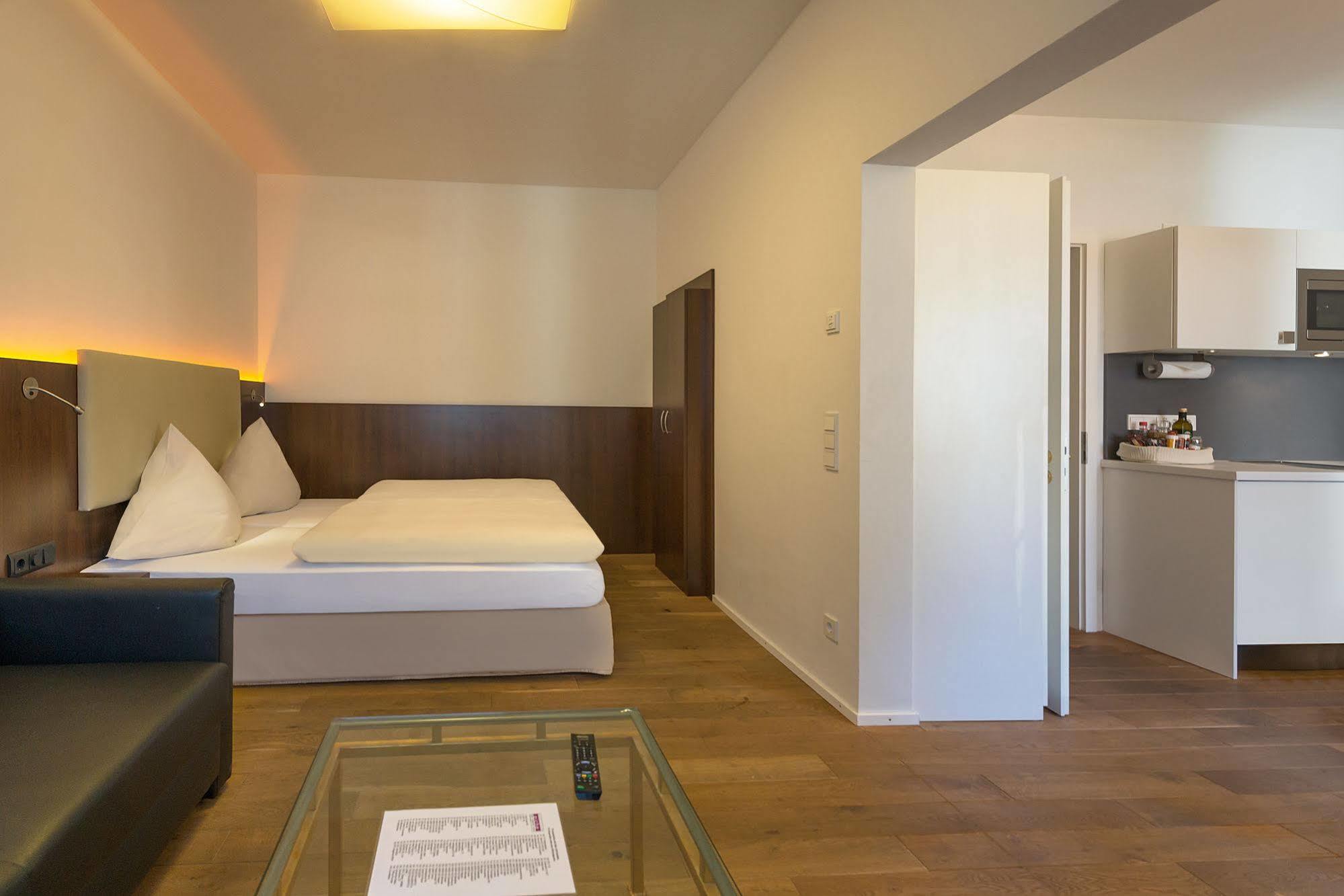 Deutsche Eiche 3*