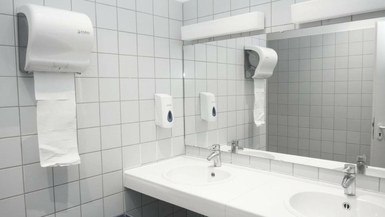 Hostel Budget