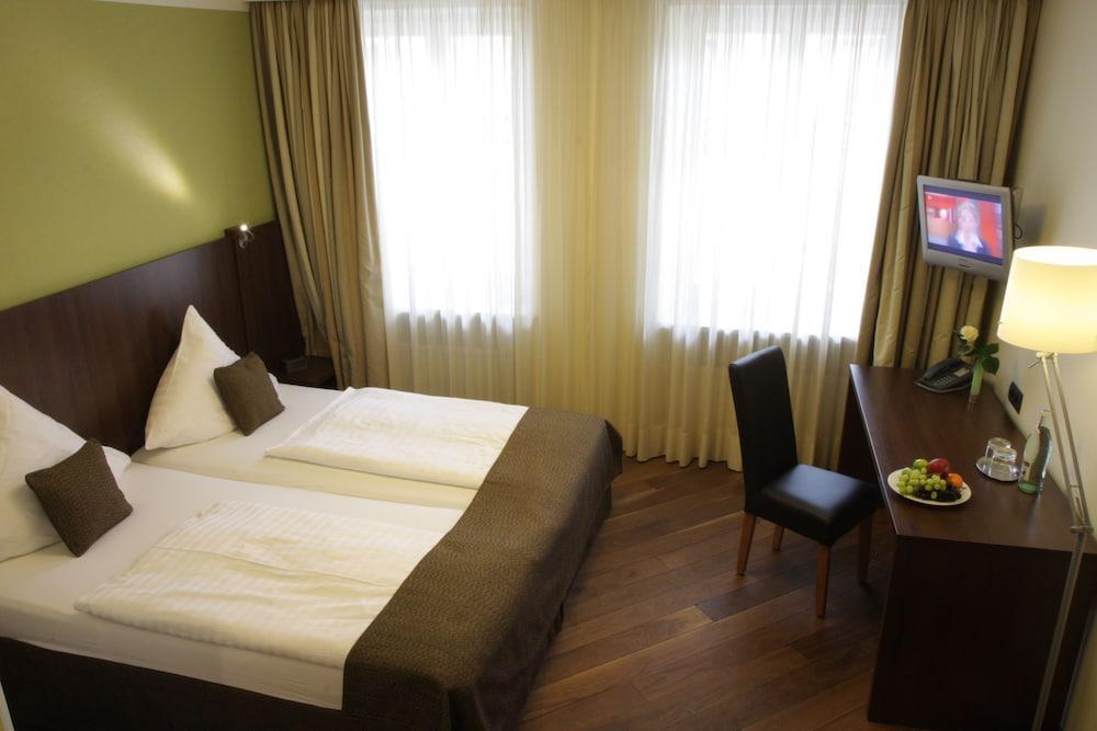 Deutsche Eiche Hotel 3*