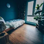 Happy End Hotel