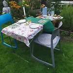 Atelier & Gardenhouse Glamping