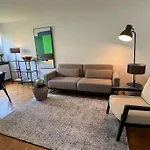 2 Br- New, Cozy Apartment For 5 People