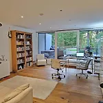 Wunderschoene, 5 Zimmerwohnung, Mit Grosser Terrasse