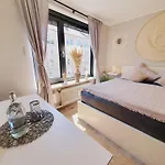 Bohemian Chic Selfie Suite - Munich Central Station
