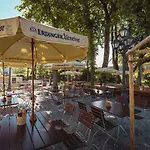 Hotel & Gaststaette Zum Erdinger Weissbraeu