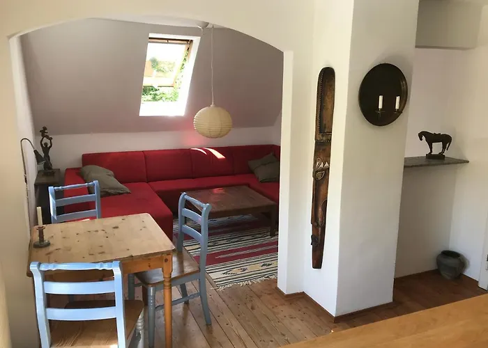 Charmante Altbau-Dg-Wohnung