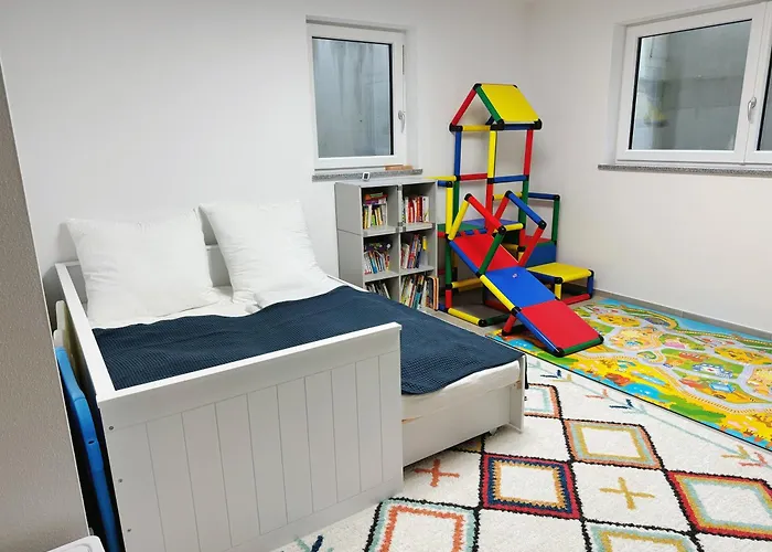 Emma Gardencity Basement Flat