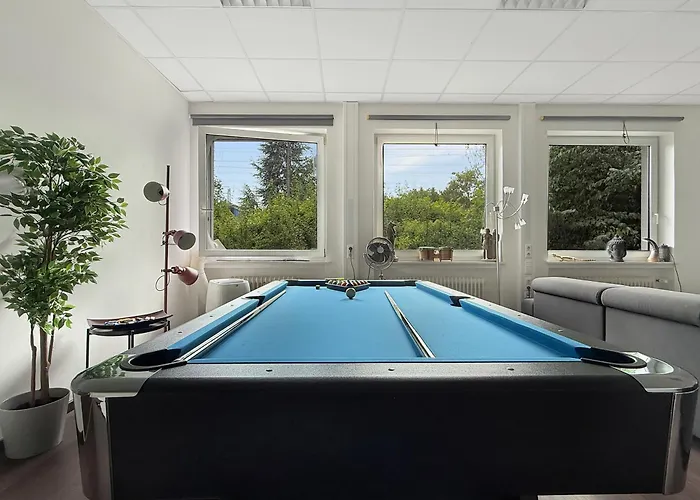 Group Oasis In Munich Cinema, Pool Table, 17 Beds