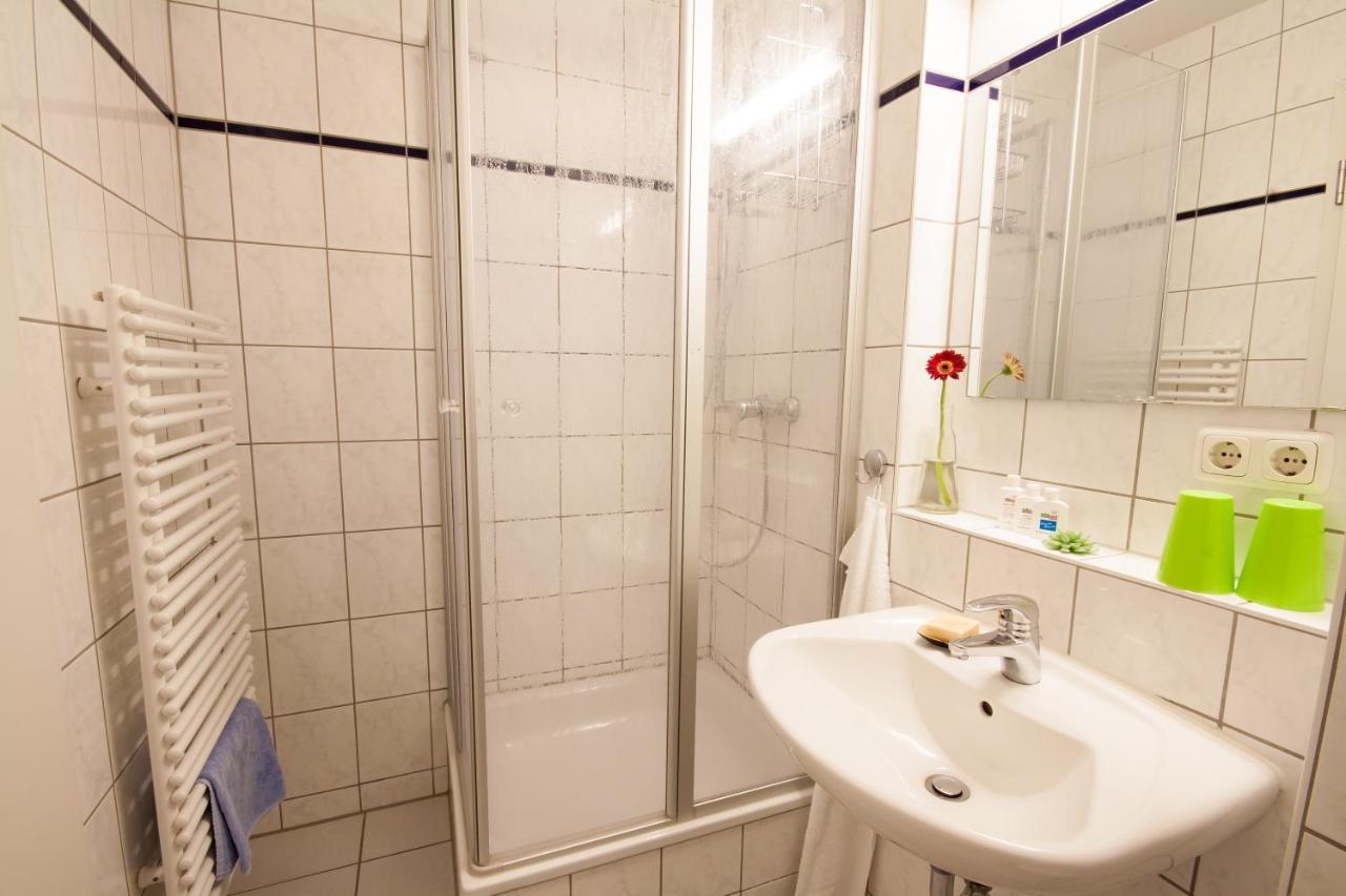 Gastehaus Olympia Reitanlage Munchen-riem Bed & Breakfast *