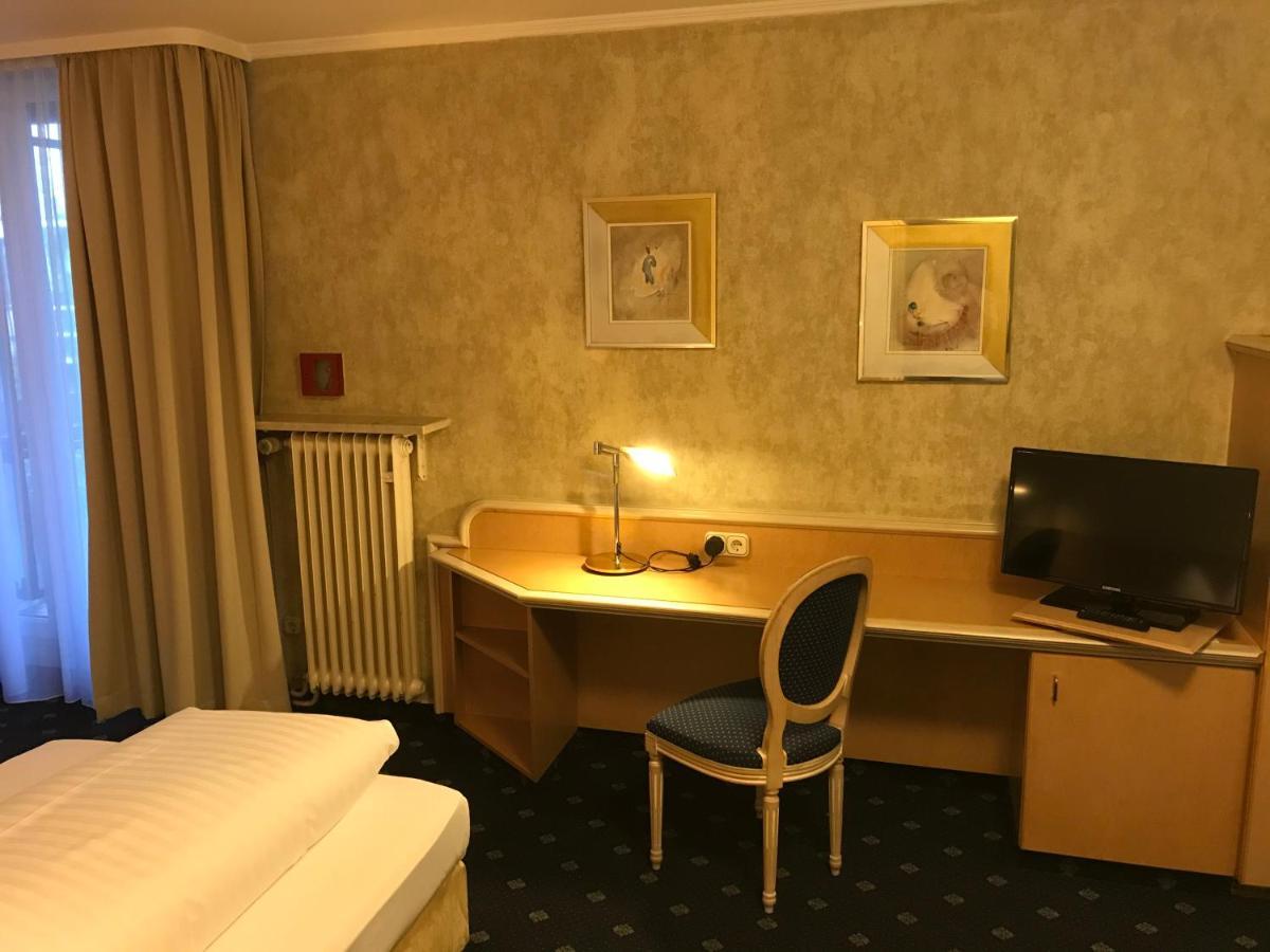 Ambiente Garni Hotel Munique