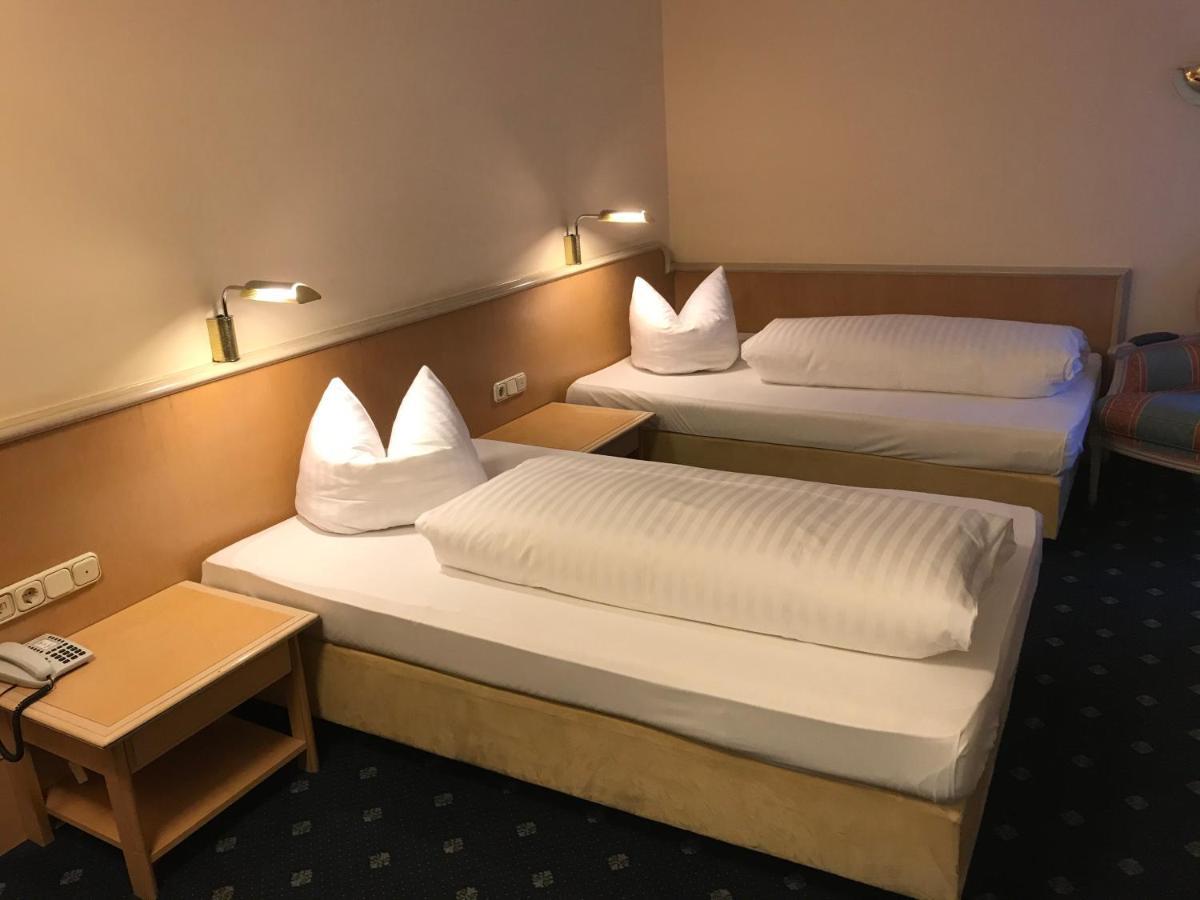 Ambiente Garni Hotel Munique