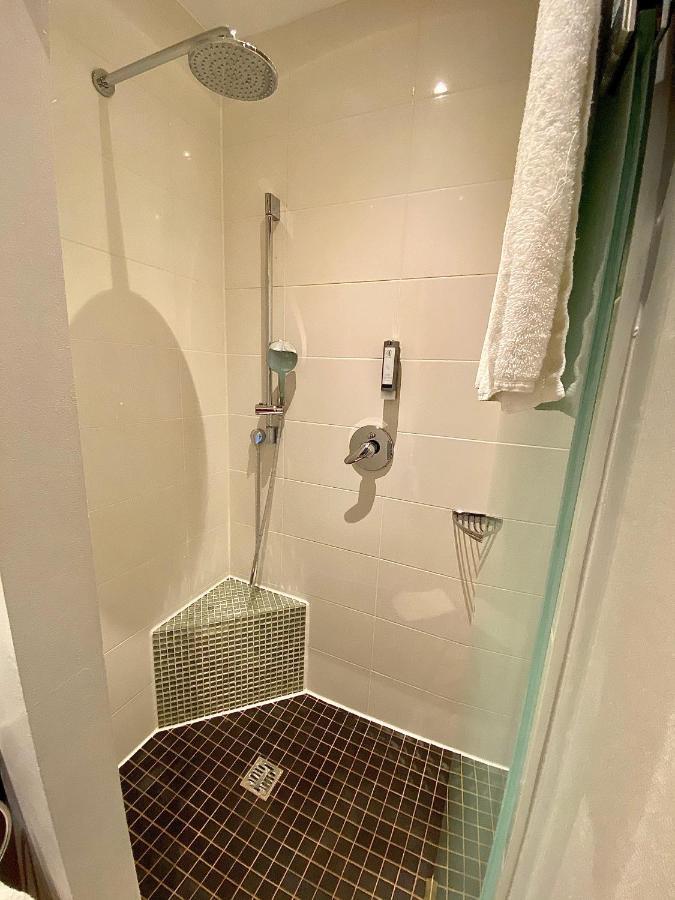 Hotel Nikolai 4*