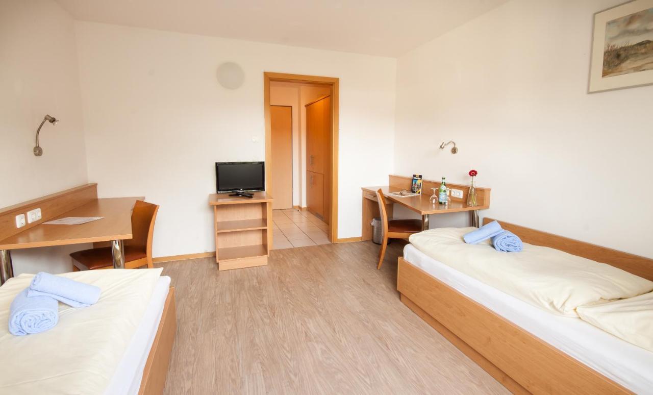 Bed & Breakfast Gastehaus Olympia Reitanlage Munchen-riem *