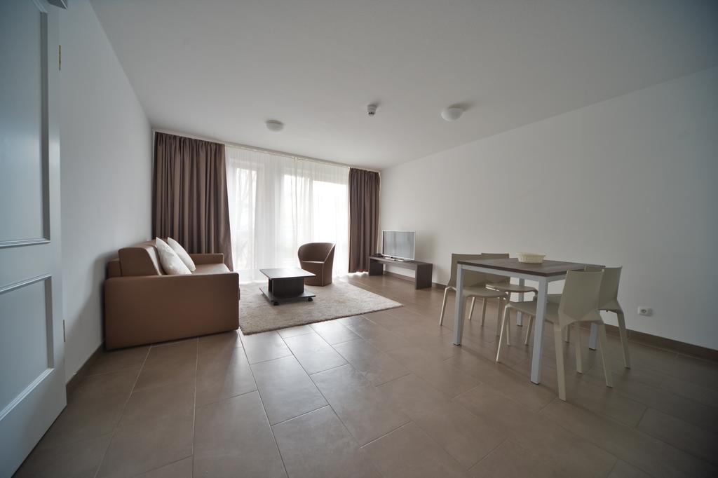 Bayer's Boardinghouse Und Aparthotel 3*