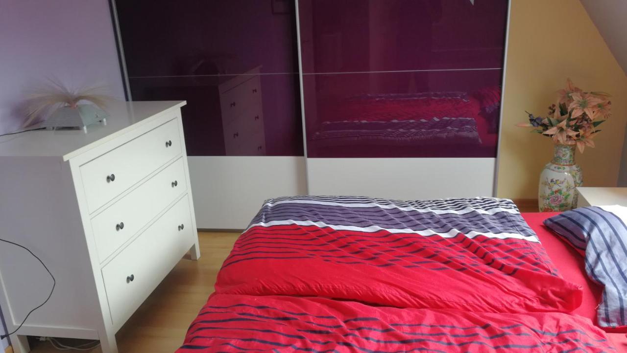 Grosszuegige Sehr Ruhig Apartment