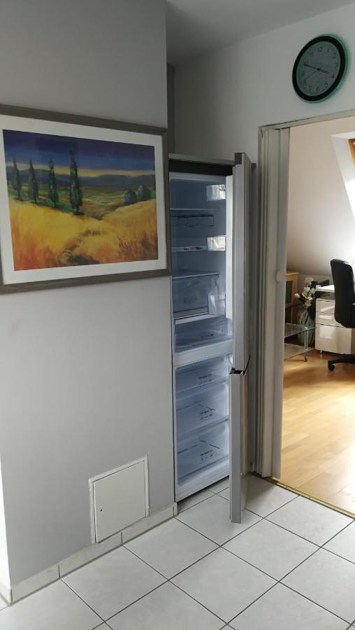 Apartment Grosszuegige Sehr Ruhig Munich