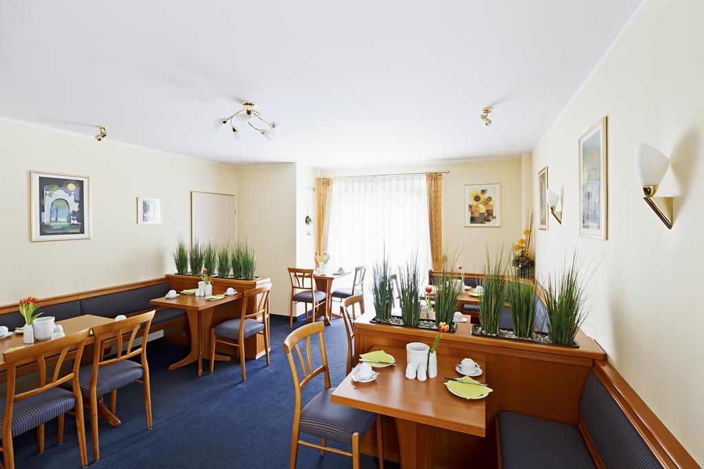 Blutenburg 3*