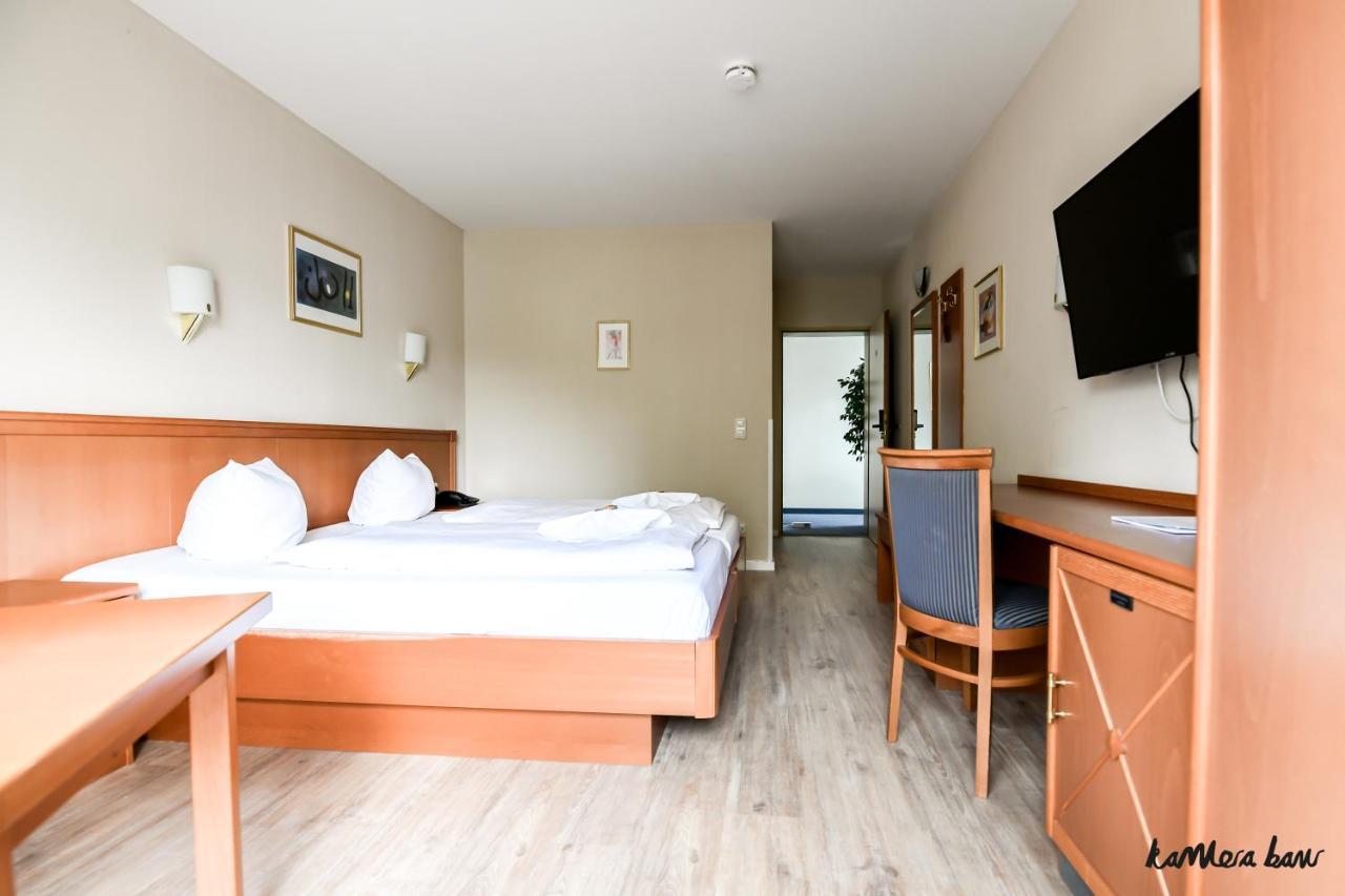 Hotel Blutenburg 3*