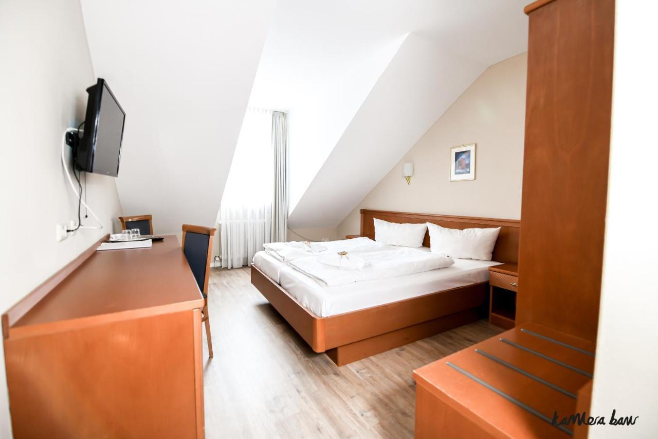 Blutenburg Hotel 3*