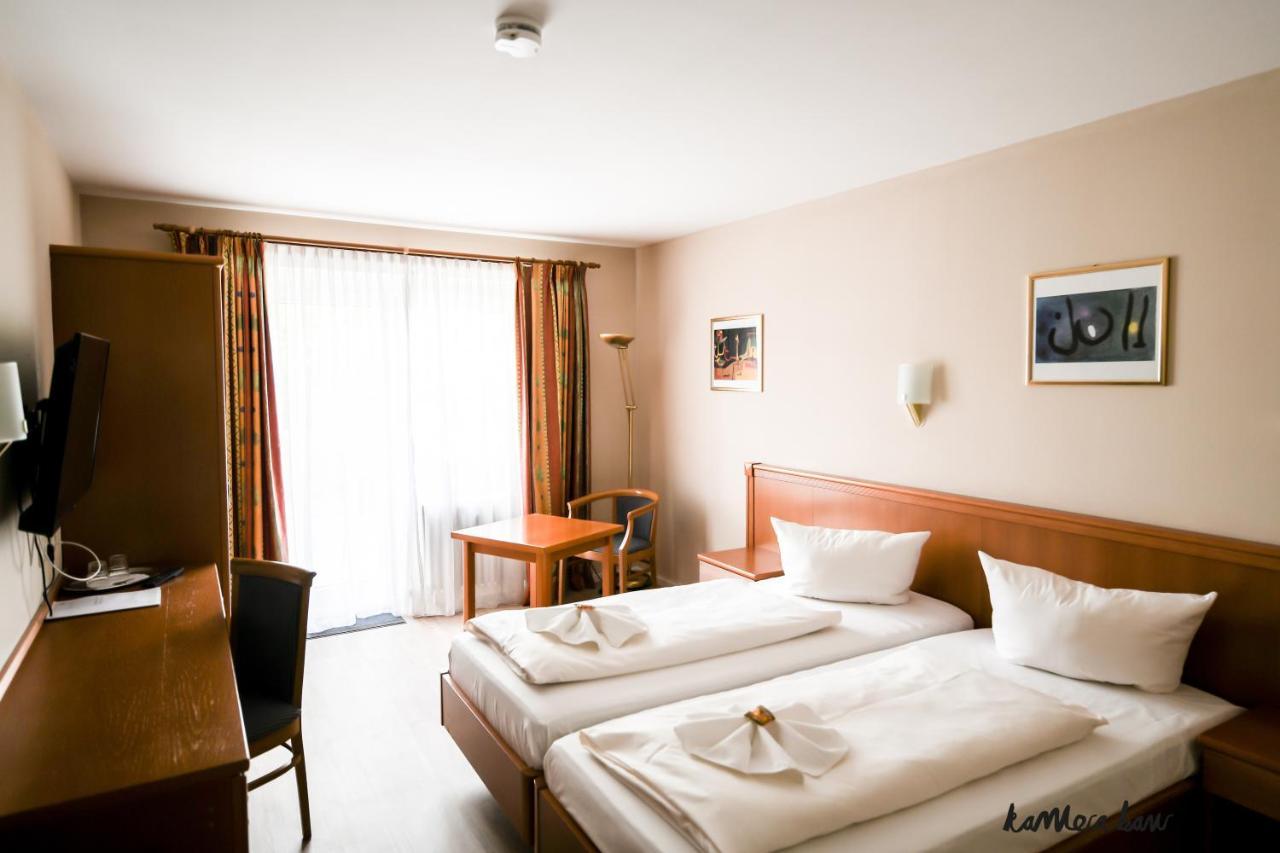 Blutenburg Hotel 3*