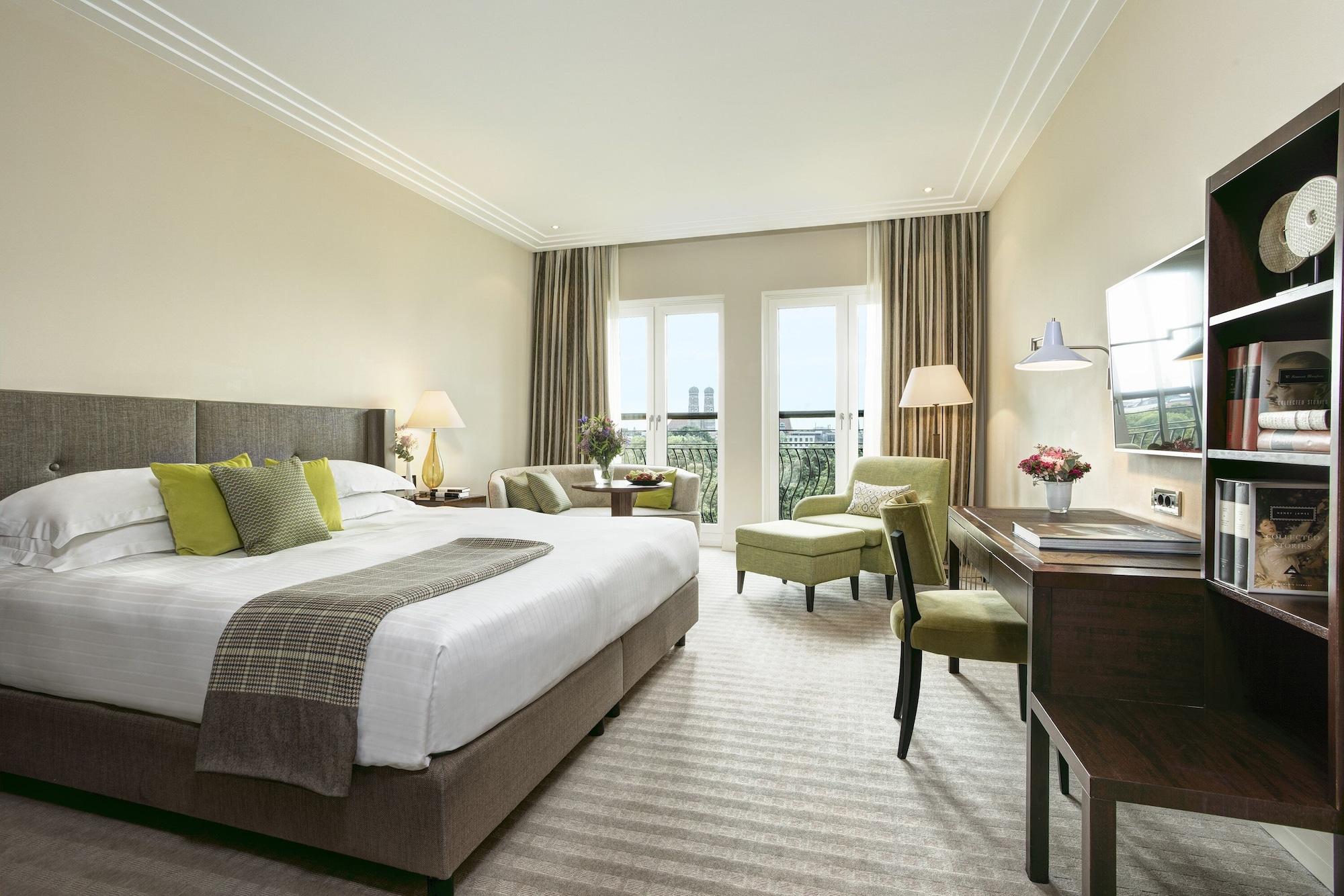Rocco The Charles Hotel