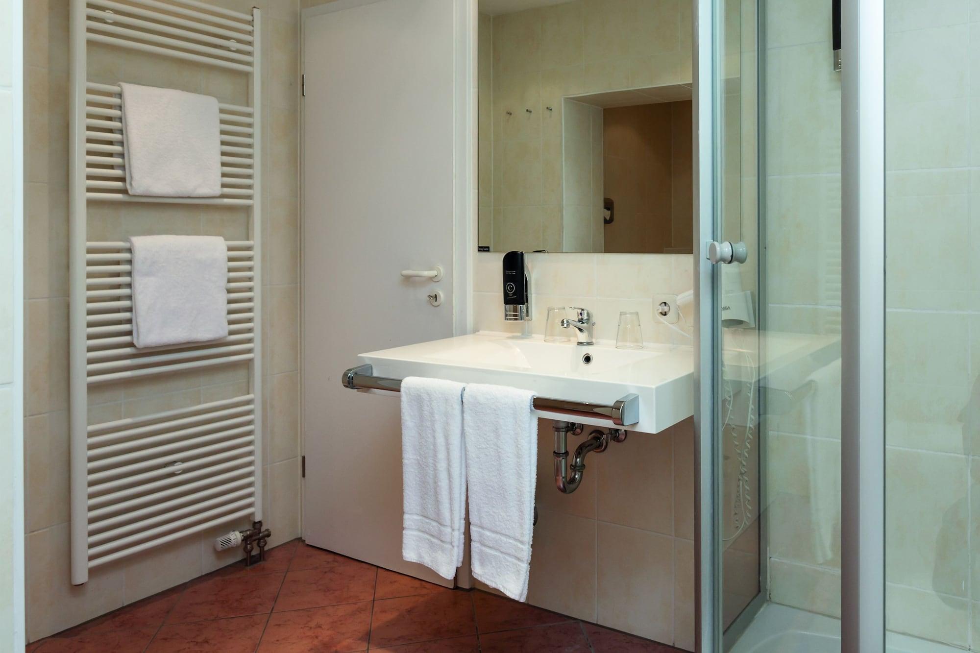 Hotel Centro Mondial City, Trademark Collection By Wyndham